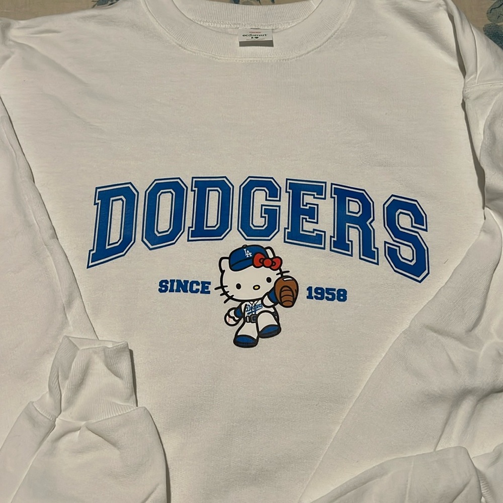 Dodger kitty sweater